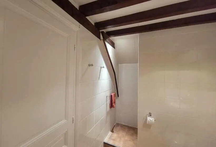 スーペリアールーム, Château De Surville
