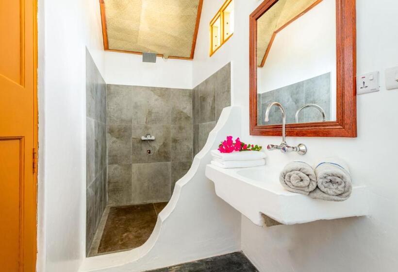 家庭洋房, Cinnamon