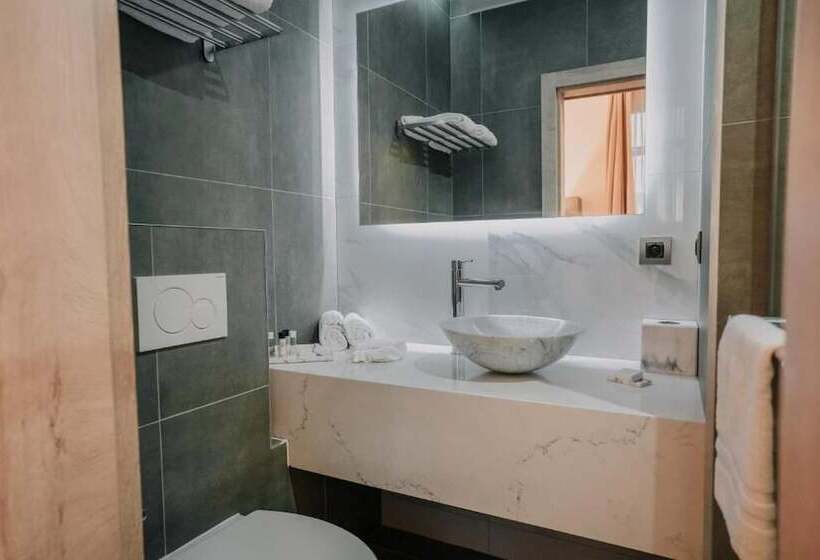 Superior Room, Concorde