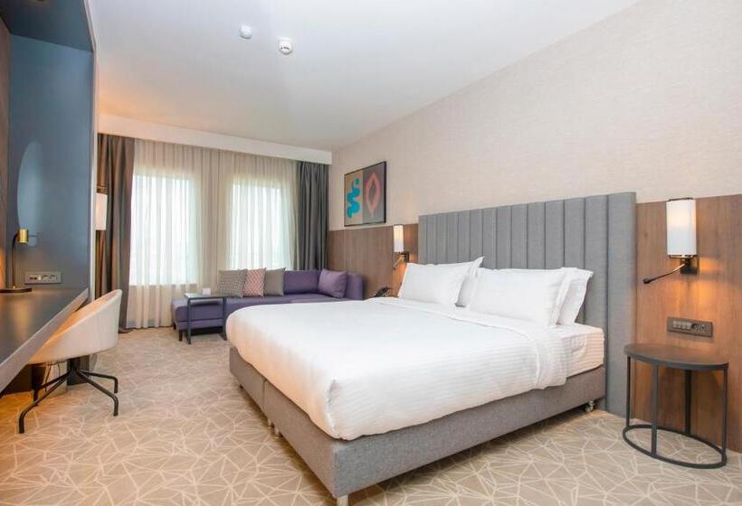 اتاق استاندارد با تخت بزرگ, Crowne Plaza Ankara, An Ihg
