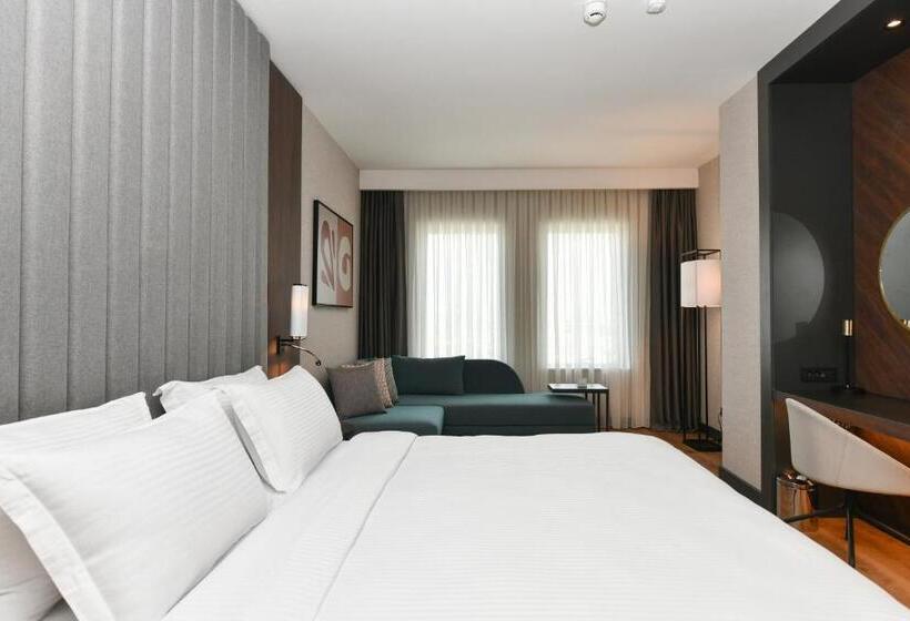 اتاق پرمیوم, Crowne Plaza Ankara, An Ihg