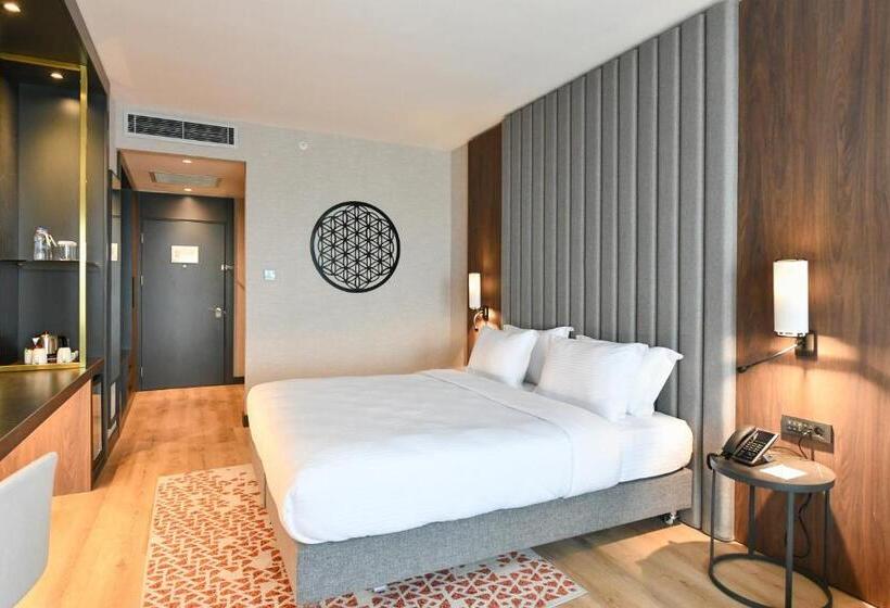 اتاق پرمیوم, Crowne Plaza Ankara, An Ihg