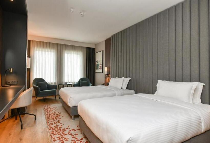 اتاق پرمیوم, Crowne Plaza Ankara, An Ihg