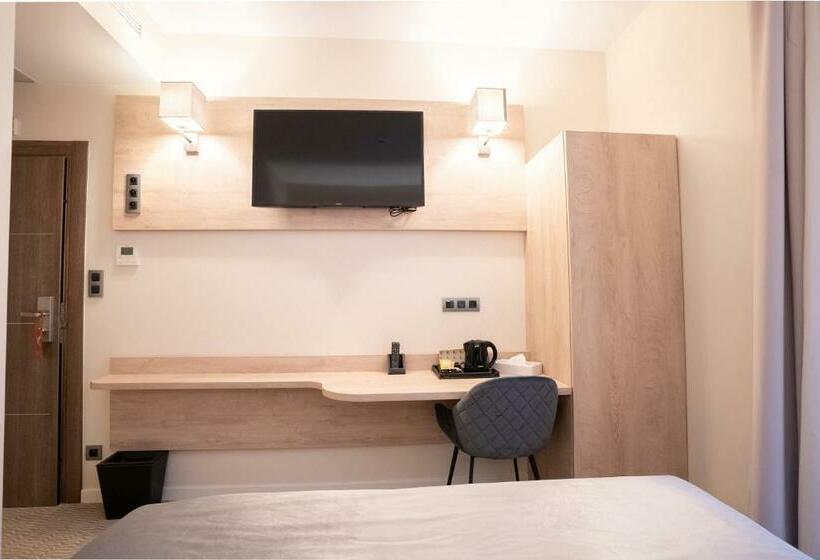 Standard Room, Concorde