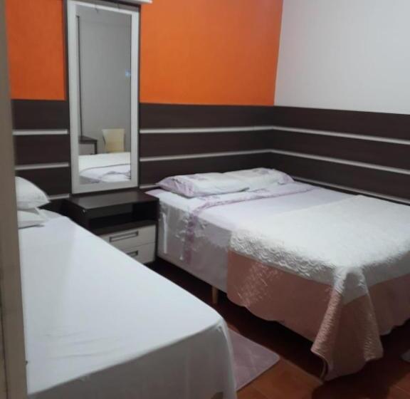 标准三人间, Veneza Scorsatto