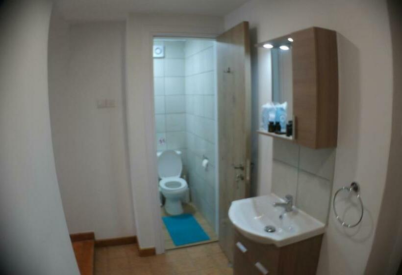 اتاق استاندارد, Harrys Inn Guesthouse