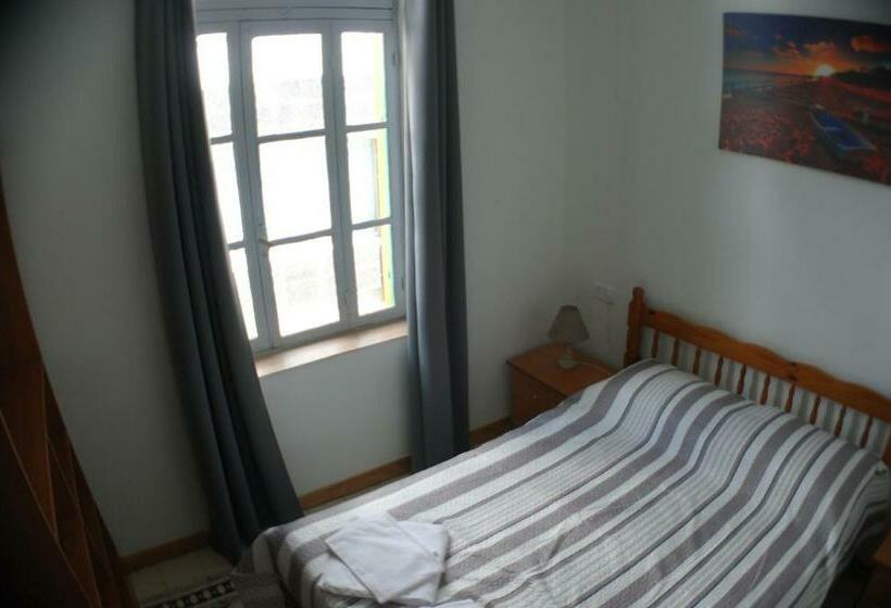 اتاق اکونومی, Harrys Inn Guesthouse