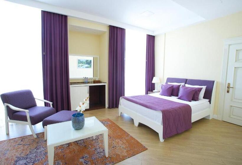 سوییت خانوادگی, Ilk Inn