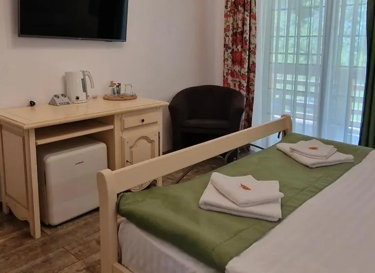 キングサイズベッドのスタンダードルーム, Provence Suceava
