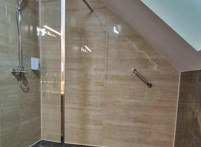 Quarto Estandar Vista Jardim, Provence Suceava