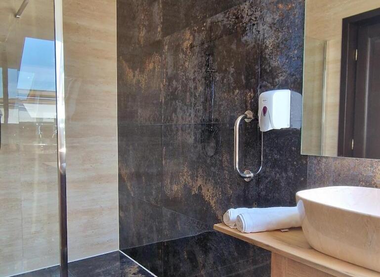 Suíte Familiar, Provence Suceava