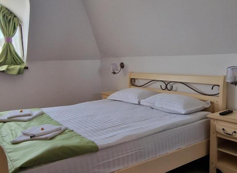 패밀리 스위트, Provence Suceava