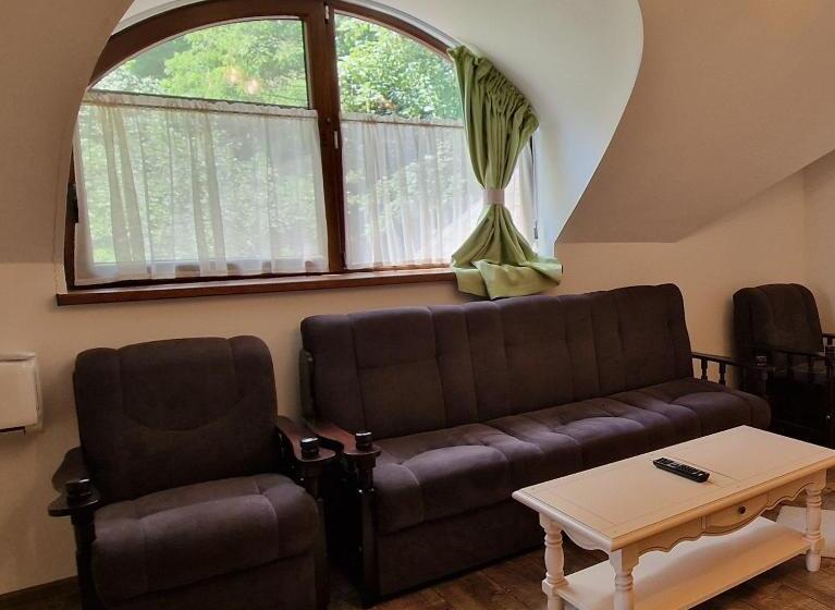 Suíte Familiar, Provence Suceava