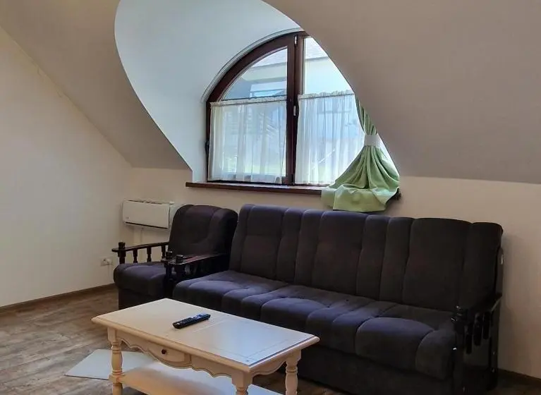 スイート（家族用）, Provence Suceava
