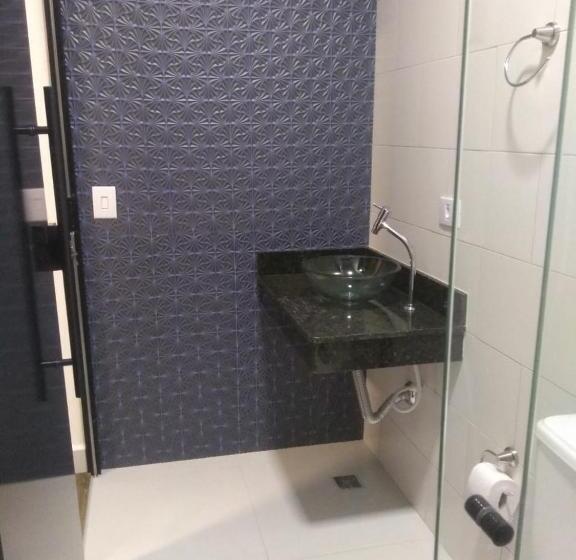 Lakosztály Erkéllyel, Balli Suítes