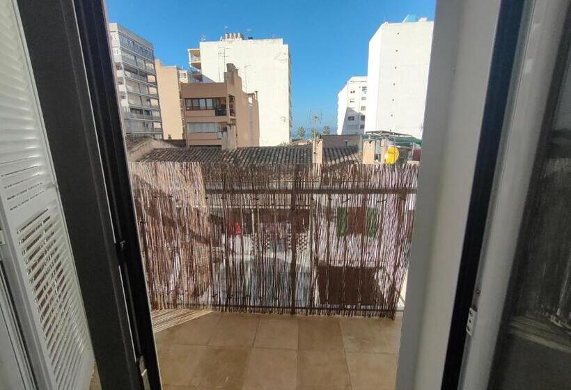 اتاق استاندارد یک تخته با سرویس بهداشتی مشترک, Camera Privata Singola In Appartamento, Bagno In Comune, Aria Condizionata Caldo Freddo, Wifi, Tv