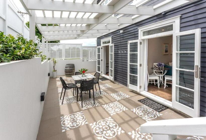 Номер Superior, Hampton Court