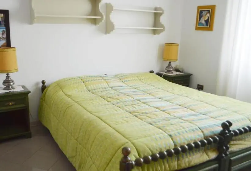 Standard-huone, L Alloggio Di Anna Maria. Camera Con Bagno Privato