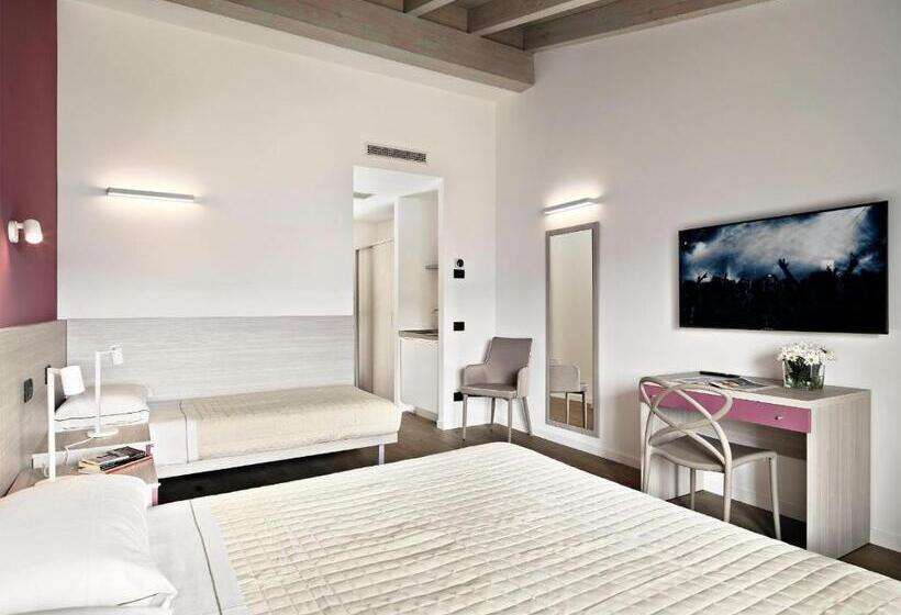 חדר קומפורט לשלושה, Residence Caffe Maya