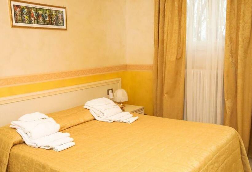 غرفة قياسية, B&b Doremi