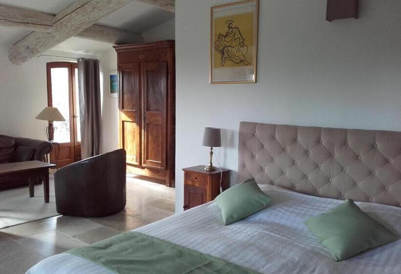 套房带泳池景, La Bastide De L Oliveraie