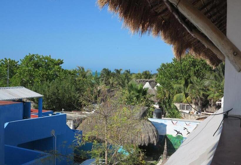 اتاق استاندارد با تخت بزرگ, Holmar