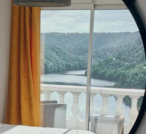 غرفة قياسية مطلّة علي البحيرة, Ma Villa Au Bord De L Eau