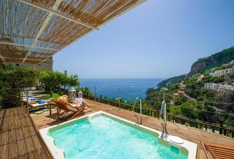 סוויטה דלוקס, Villa Lauro Old Chapel