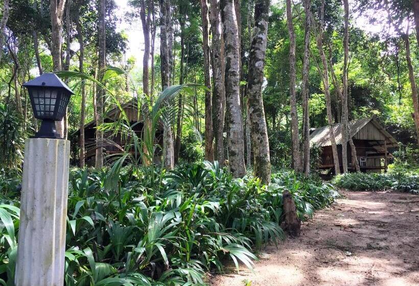 بنجلو قياسى مطلّ علي الحديقة, Sunset Bungalow Koh Chang Ranong
