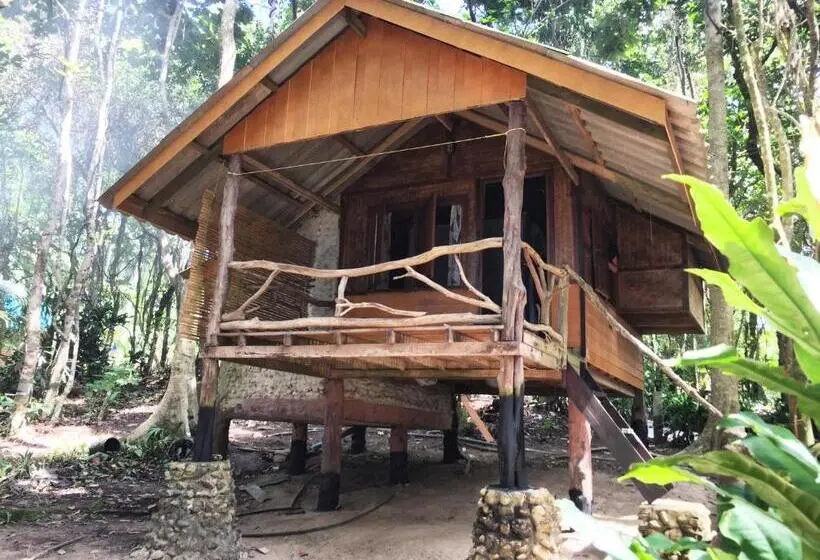 ガーデンビューのスタンダードバンガロー, Sunset Bungalow Koh Chang Ranong