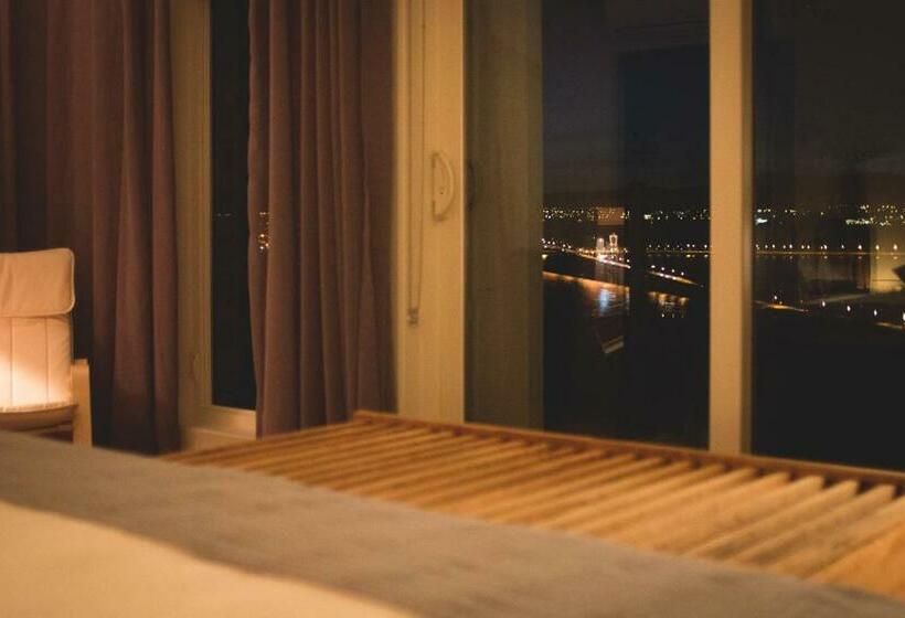 キングサイズベッドのスタンダードルーム, Les Ancêtres Auberge & Restaurant