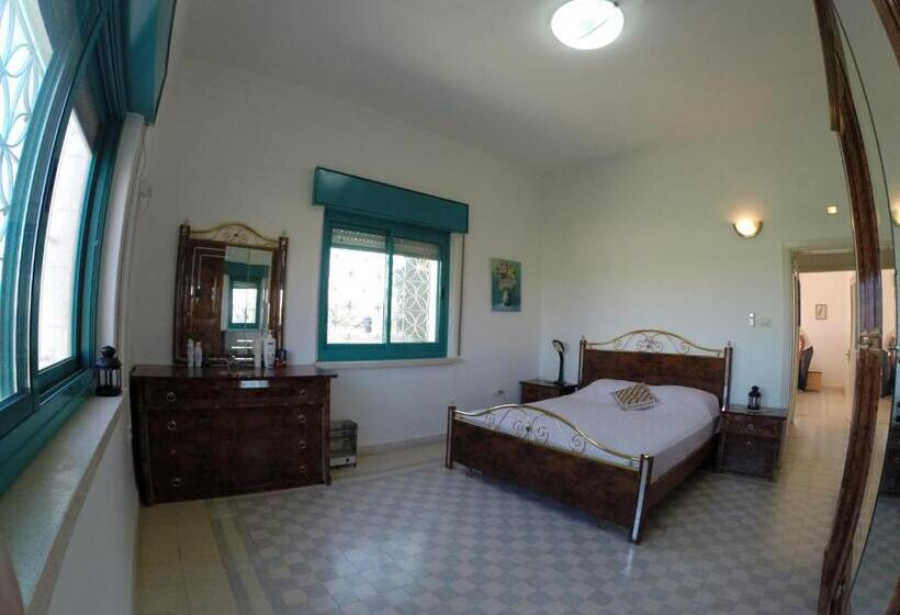 اتاق استاندارد با چشم‌انداز باغ, Auberg Inn Guesthouse