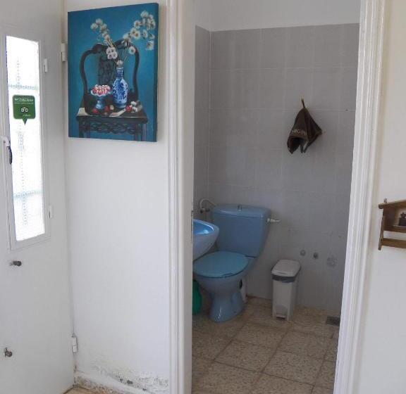 استودیوی استاندارد اینتریور, Auberg Inn Guesthouse