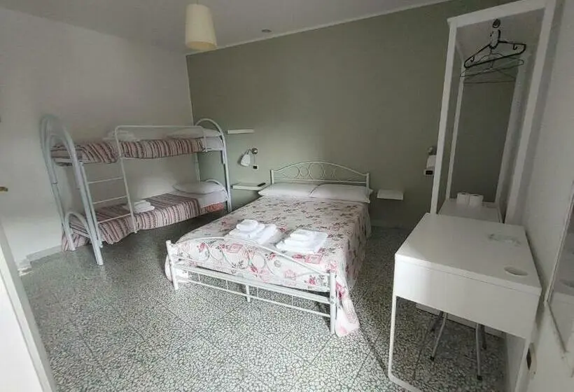 Dört Kişilik Standart Oda, Borgo Sciugolo