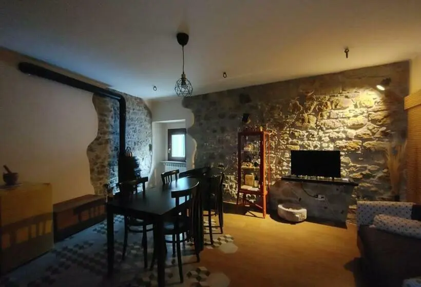 Dört Kişilik Standart Oda, Borgo Sciugolo