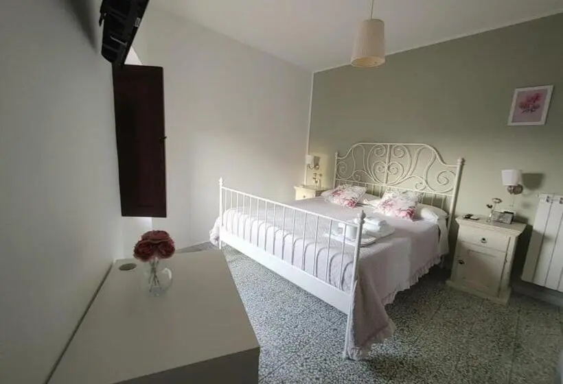 Dağ Manzaralı Standart Oda, Borgo Sciugolo