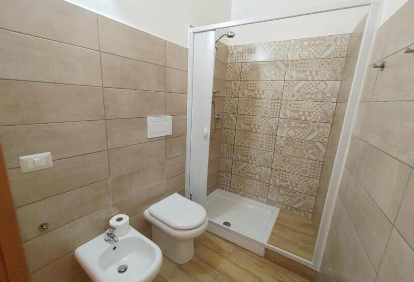 חדר סטנדרט לשלושה, Borgo Sciugolo