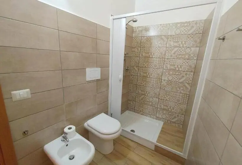 Üç Kişilik Standart Oda, Borgo Sciugolo