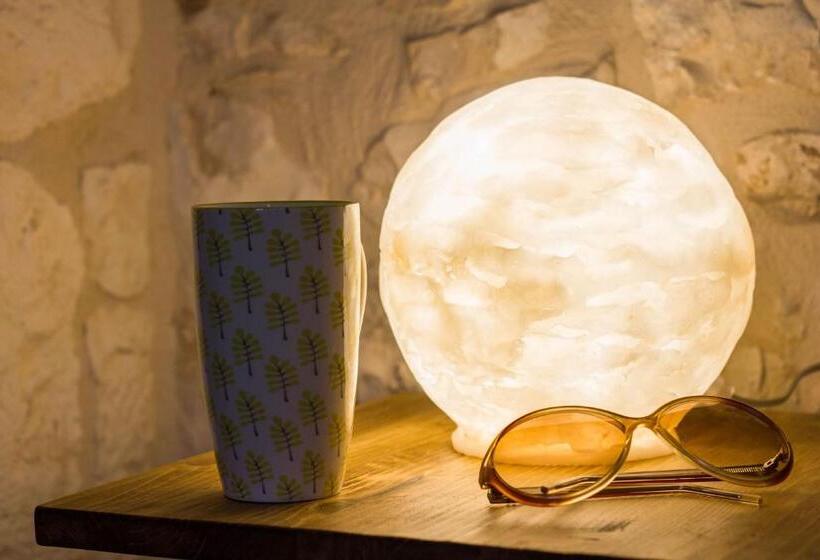 テラス付きスタンダードルーム, Da Concavo E Convesso