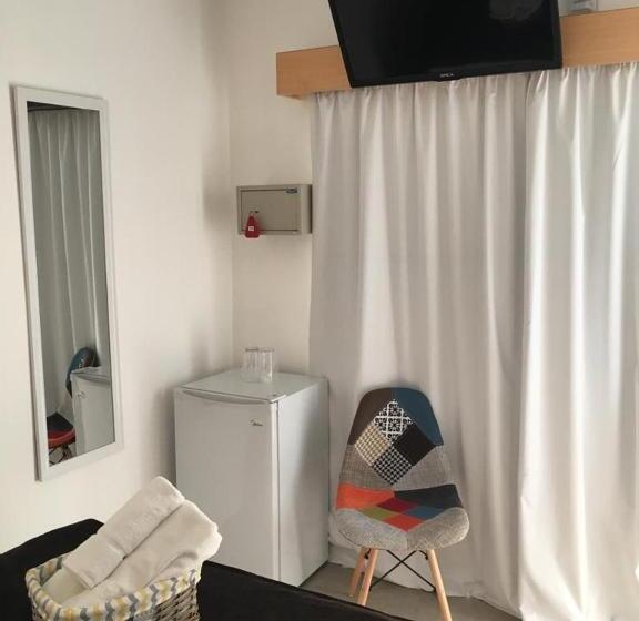 غرفة قياسية, Danae