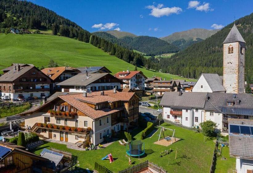 침실 1개 발코니 아파트, Hirschenhof