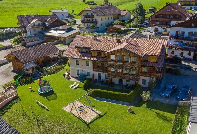 침실 1개 전망 아파트, Hirschenhof