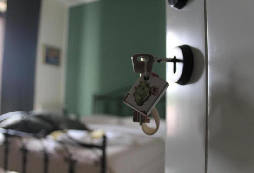 带大床的标准间, Mediterraneo B&b