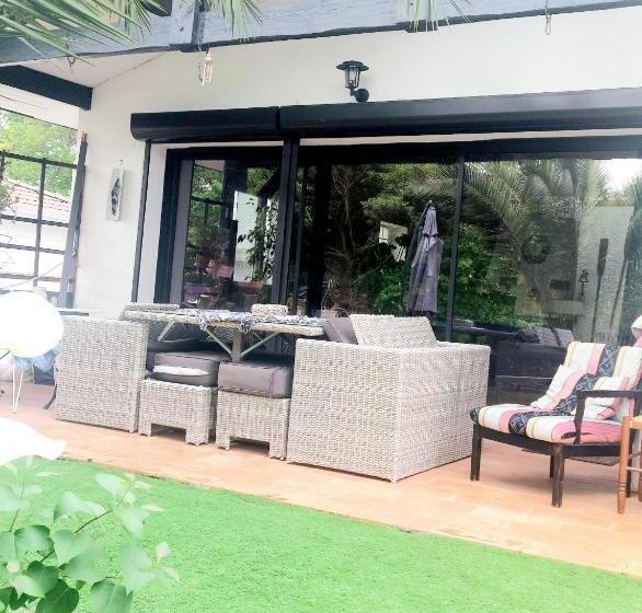 اتاق لوکس, Villa Zaphira