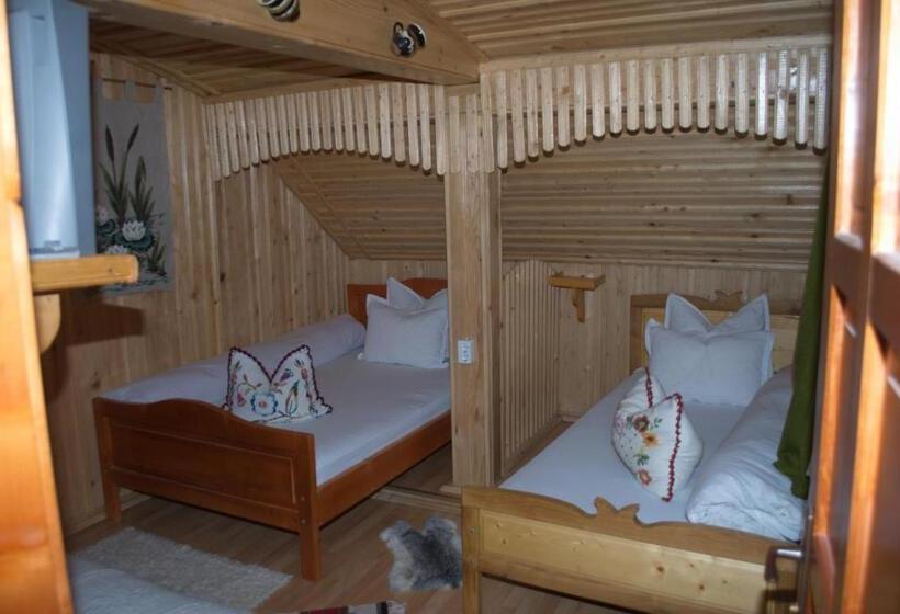 חדר סטנדרט לארבעה, Pensiunea Maria