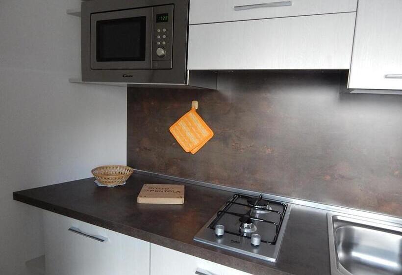 标准工作室, Residence La Pineta