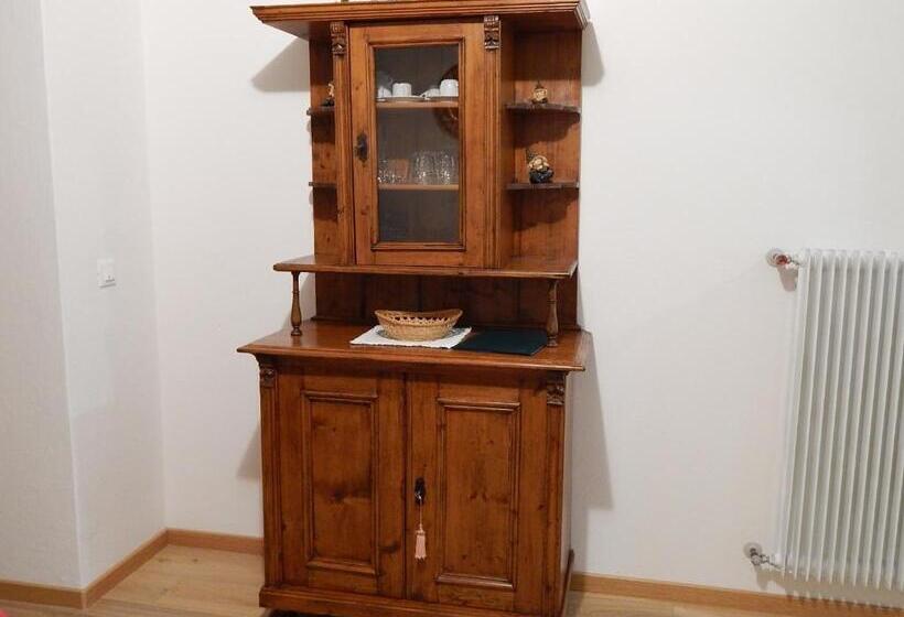 带露台的标准工作室, Residence La Pineta