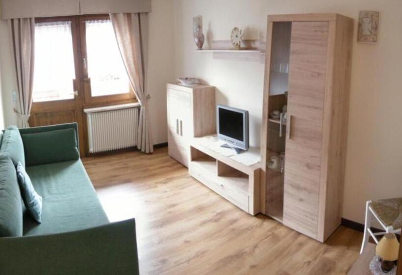 带1个卧室的公寓, Residence La Pineta