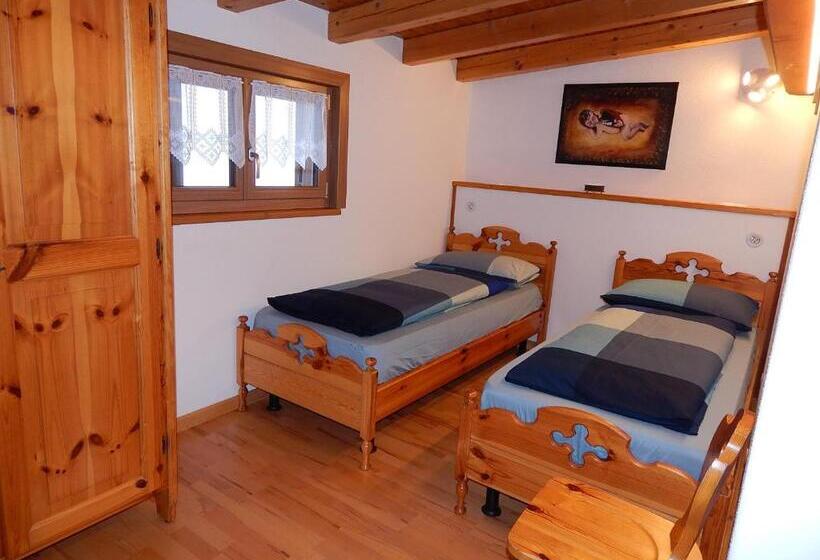 带2个卧室的公寓, Residence La Pineta