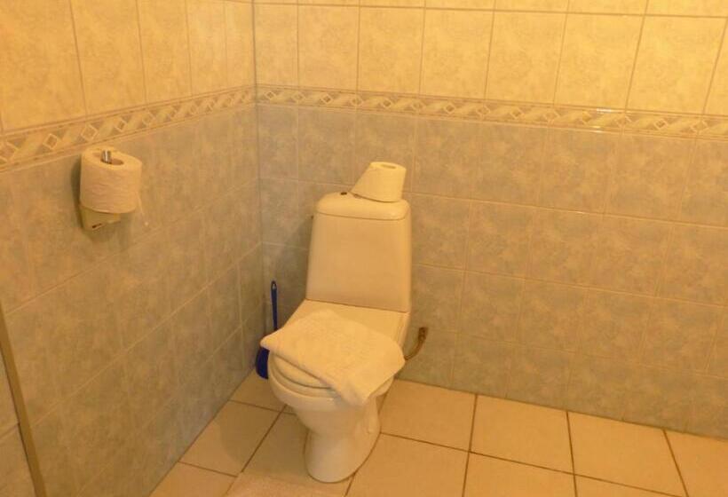 اتاق استاندارد سه نفره, Viva Pirita Hostel